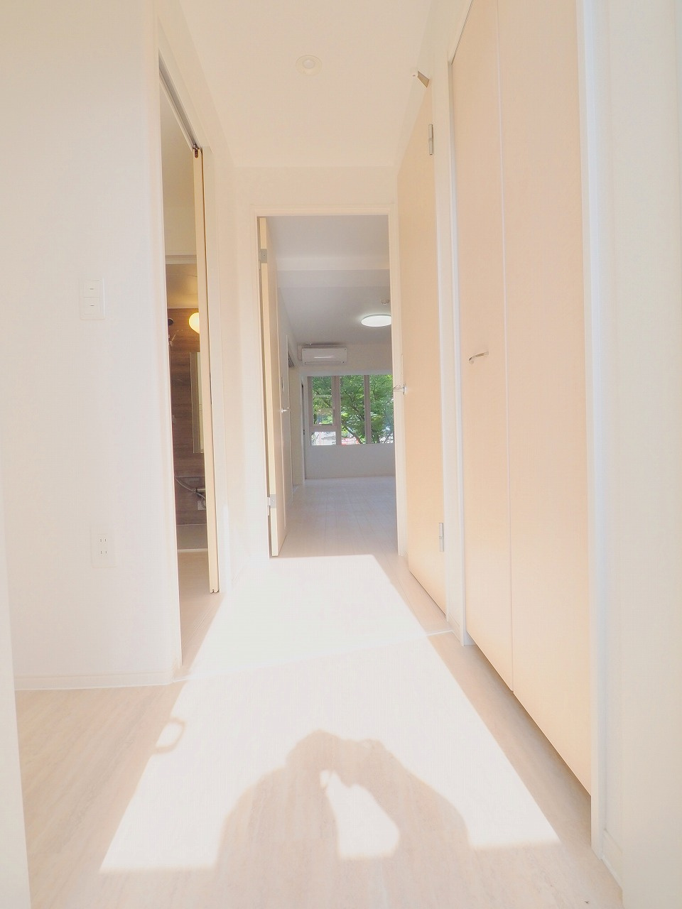 サニーフィールドの玄関