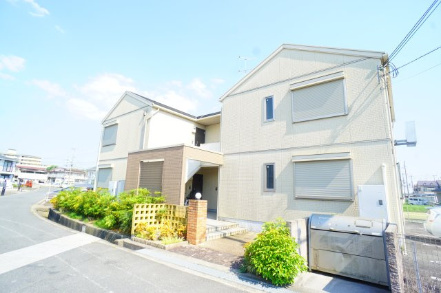 奈良市中山町のアパート