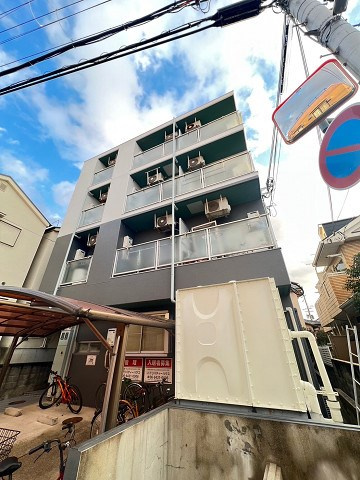 アーバンビレッジ塚口の外観|落ち着いた雰囲気の外観です
