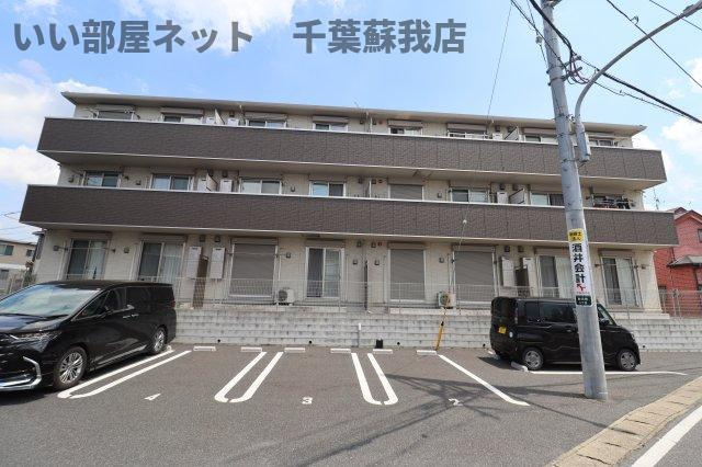 クレシェンテの外観