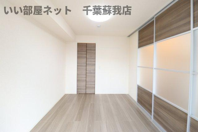 クレシェンテの洋室