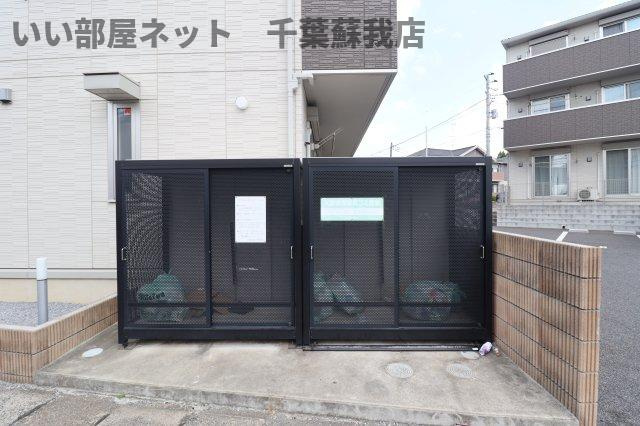 クレシェンテのその他共用部分|ゴミストッカー