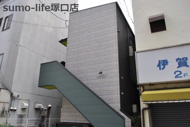 Attic立花の外観