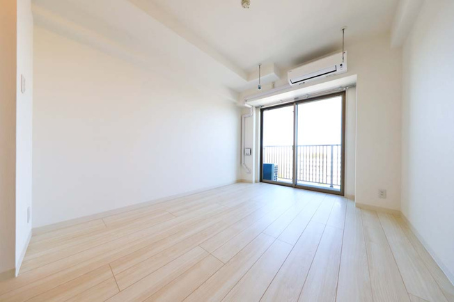 【内装】 | Residence IRUMA | 明るい色調の室内です