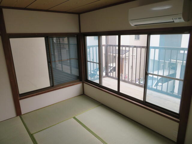 新宿3丁目戸建の和室