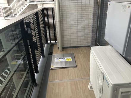 【バルコニー】