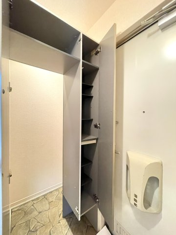 レセンテ中央の収納