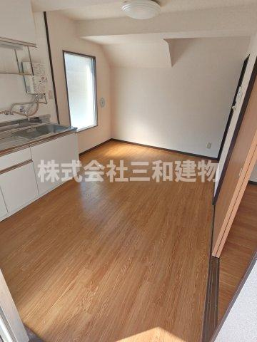 こがねビルの居間・リビング