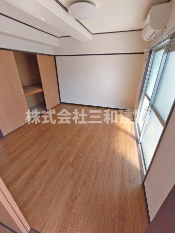 こがねビルの内装