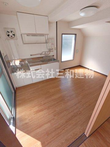 こがねビルの居間・リビング