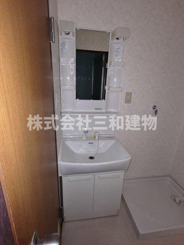 こがねビルの洗面所