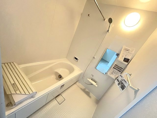 【浴室】 | 福岡市西区千里5期　1号棟（全1棟）【仲介手数料無料・0円】 | 現地写真。浴室です。