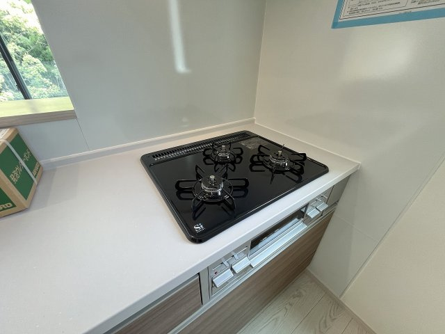 【キッチン】 | 福岡市西区千里5期　1号棟（全1棟）【仲介手数料無料・0円】 | 施工例。施工例は完成時と異なる場合があります。