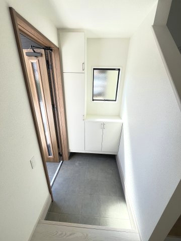 【玄関】 | 福岡市西区千里5期　1号棟（全1棟）【仲介手数料無料・0円】 | 現地写真。