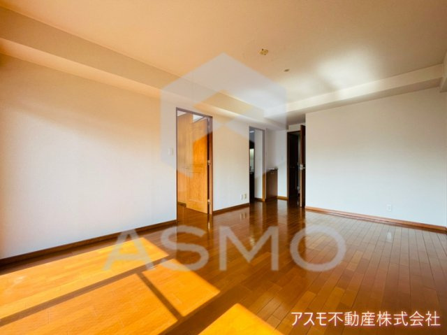 【居間・リビング】 | リーガル西天満Ⅱ | 同マンション別部屋　参考写真