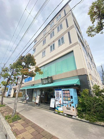 グリーンコート西宮の外観