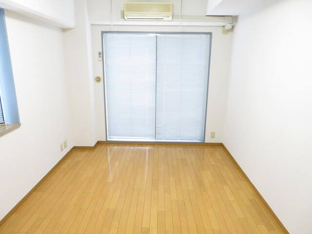 ハーベストハウスⅡの居間・リビング|LINEでのお問い合わせもお待ちしております♪　※他号室の参考写真です。