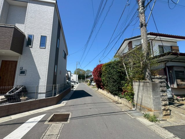 -三丁目不動産-　深谷市上野台　東南角地の周辺