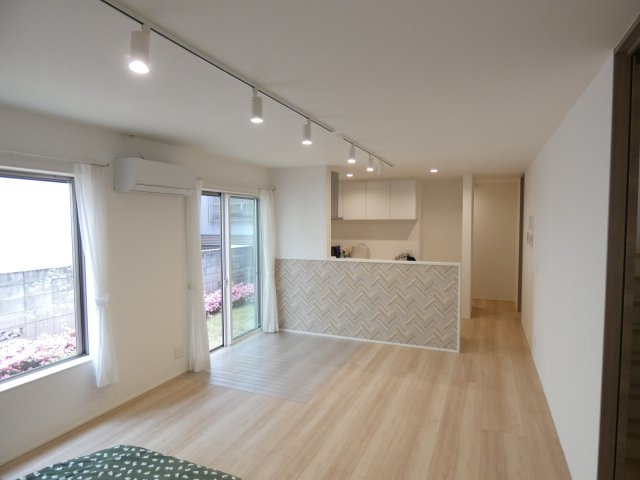 東所沢和田１丁目貸家の居間・リビング
