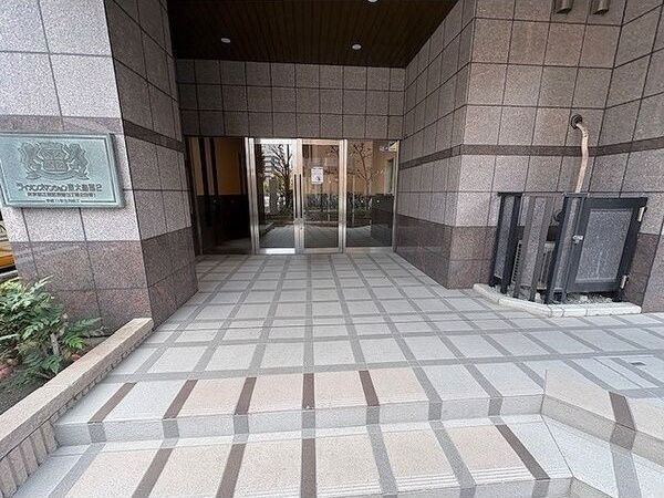 ライオンズマンション東大島第二のエントランス