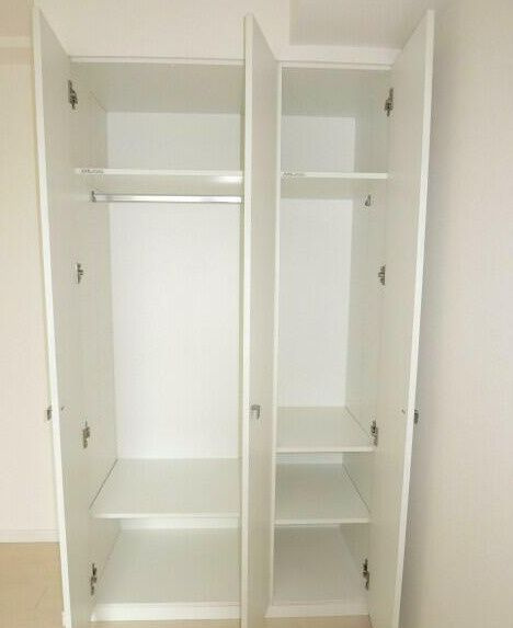 ドゥーエ茗荷谷の収納|クローゼット