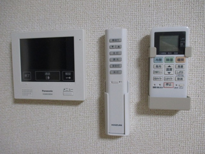 【セキュリティ】 | フジパレス豊里6番館 | モニターホンは来訪者の顔が見えるので安心ですね