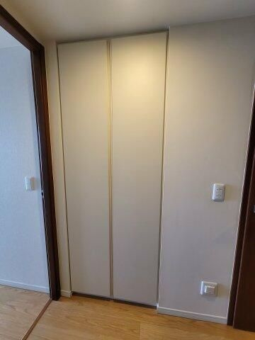 グランエスタの収納
