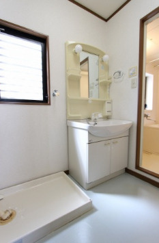 カーメラ冨田の洗面所