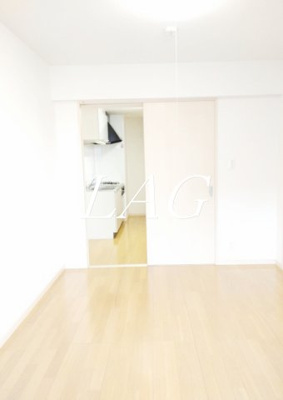 【居間・リビング】 | リヴドピエール | 洋室のお部屋です。
