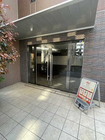 ブライズ西巣鴨のエントランス