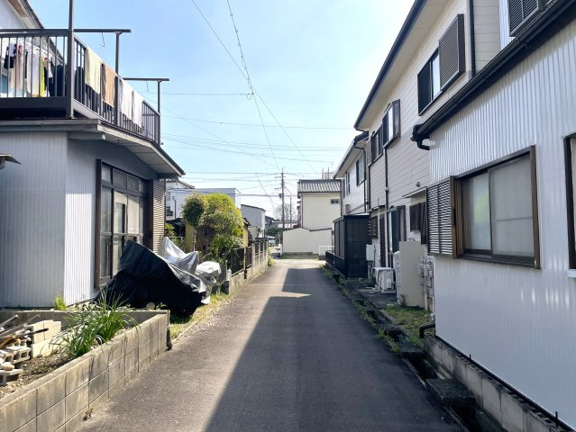 【前面道路含む現地写真】の画像