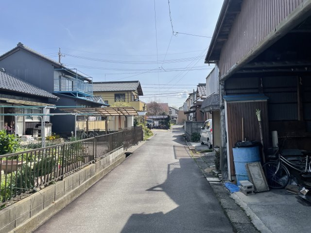 【前面道路含む現地写真】の画像