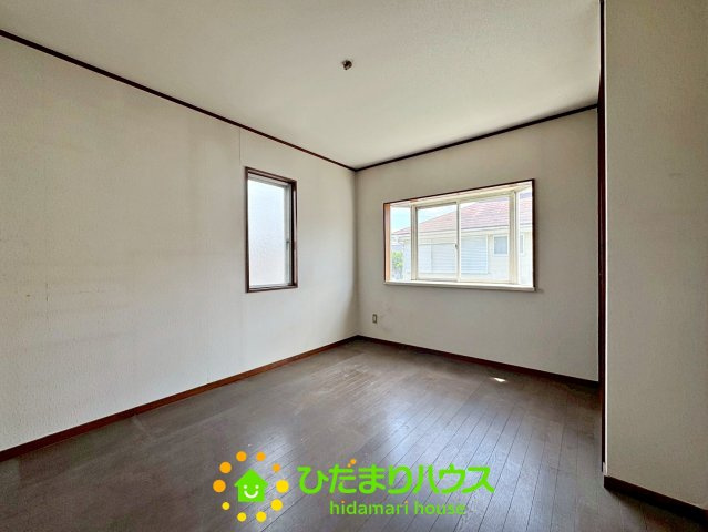 加須市柳生　中古一戸建ての洋室