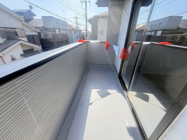 三郷市後谷　新築戸建　全1棟のバルコニー|南西向きバルコニーにて陽当り良好