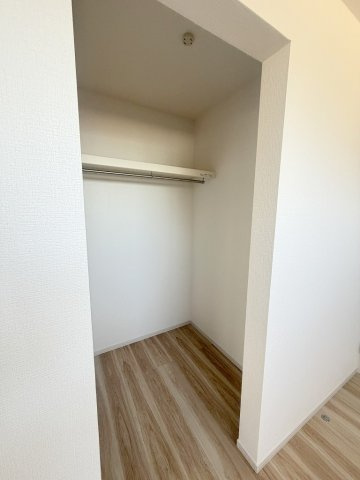 三郷市後谷　新築戸建　全1棟の収納|全居室WIC付きでお部屋がスッキリ片付きます