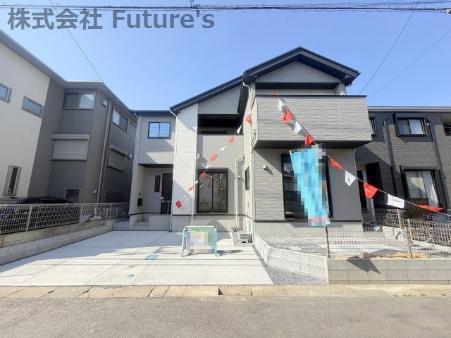 三郷市後谷　新築戸建　全1棟の外観|ららぽーと、IKEA、コストコまで車で7分！商業施設が近く休日も充実♪