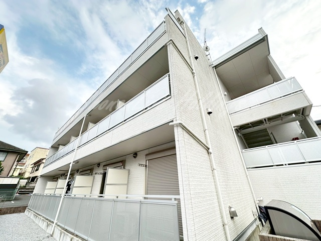 横浜市旭区鶴ケ峰１丁目の賃貸マンションの外観
