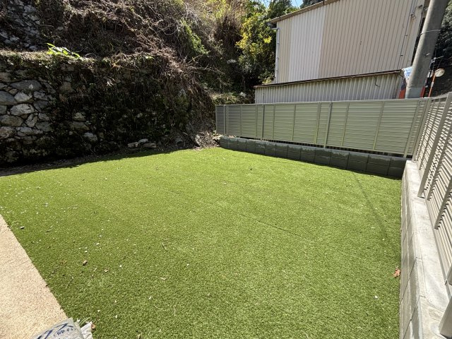桜井市八井内の外観|広々としたお庭付きで家庭菜園やBBQも楽しめます