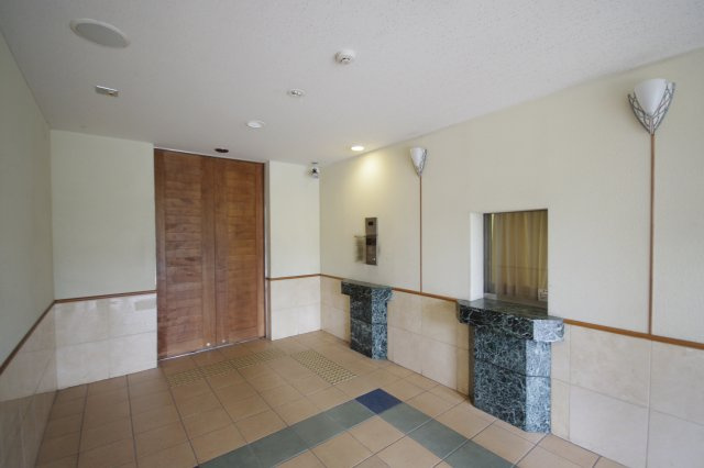 【エントランス】