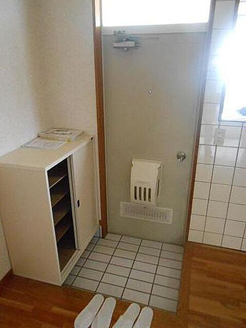 ヒルサイド湘南の玄関