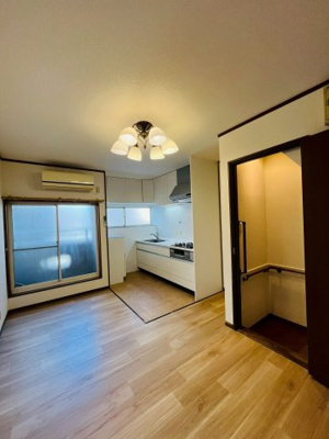 【居間・リビング】 | 城東区鴫野西１丁目中古戸建