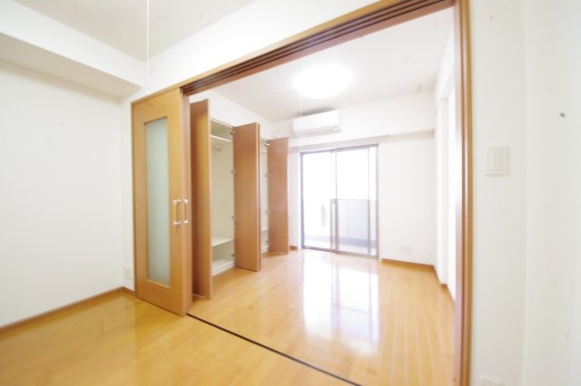 【居間・リビング】