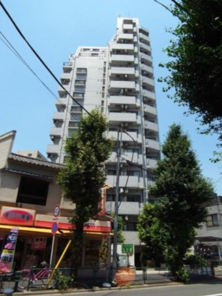 ライオンズプラザ白山の外観