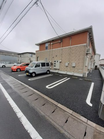シャインメモリー　Ⅱの駐車場|高崎、前橋のお部屋探しはエンドスケープまで！お客様の理想お聞かせ下さい♪