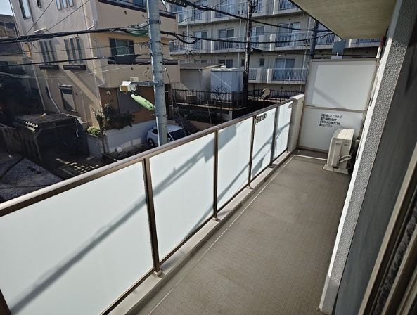 【バルコニー】エスティメゾン代沢
