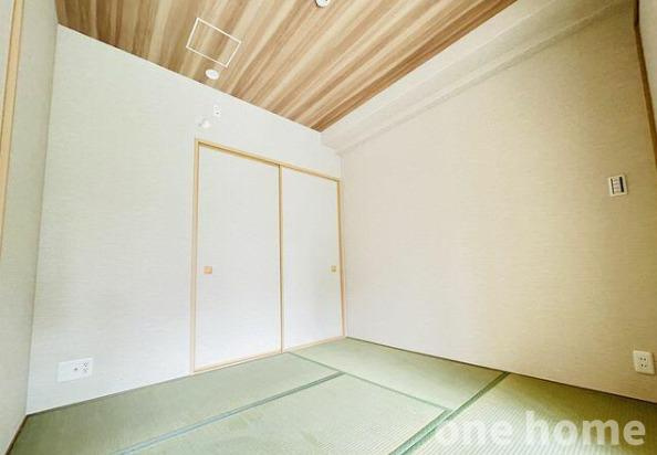 プレサンスロジェ神崎川の和室|◆約4.5帖和室 別角度です！温かみを感じられますね♪