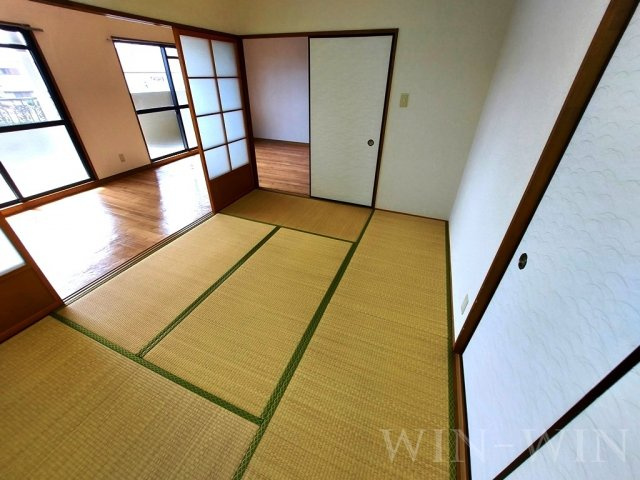 イーストパレスの和室
