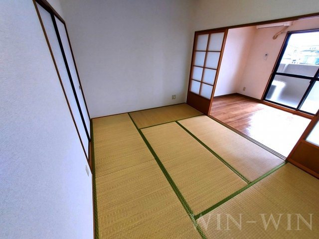 イーストパレスの和室