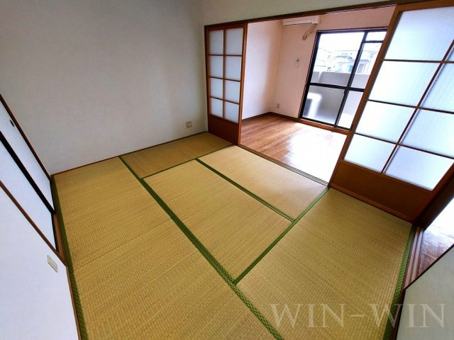 イーストパレスの和室