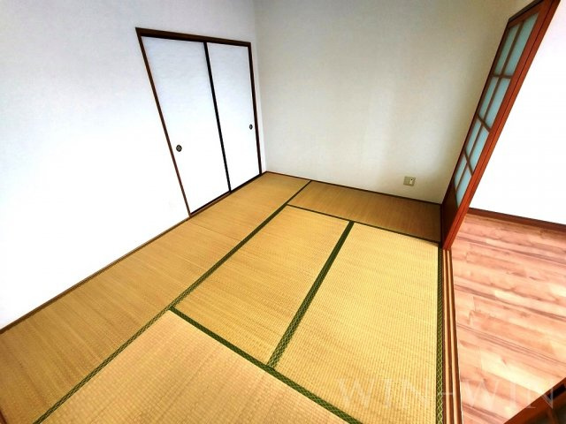 イーストパレスの和室